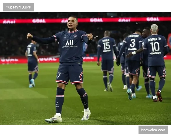 巴黎圣日耳曼领跑法甲积分榜 十四名不同球员进球展现阵容深度